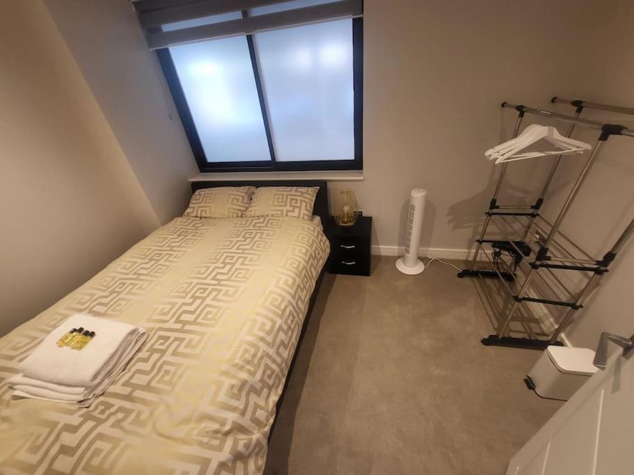 Entire Reigate Apartment Hosted By Pius Eksteriør billede