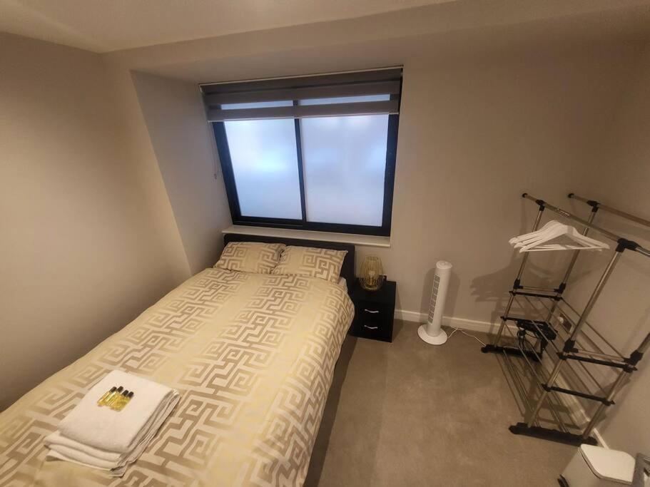 Entire Reigate Apartment Hosted By Pius Eksteriør billede